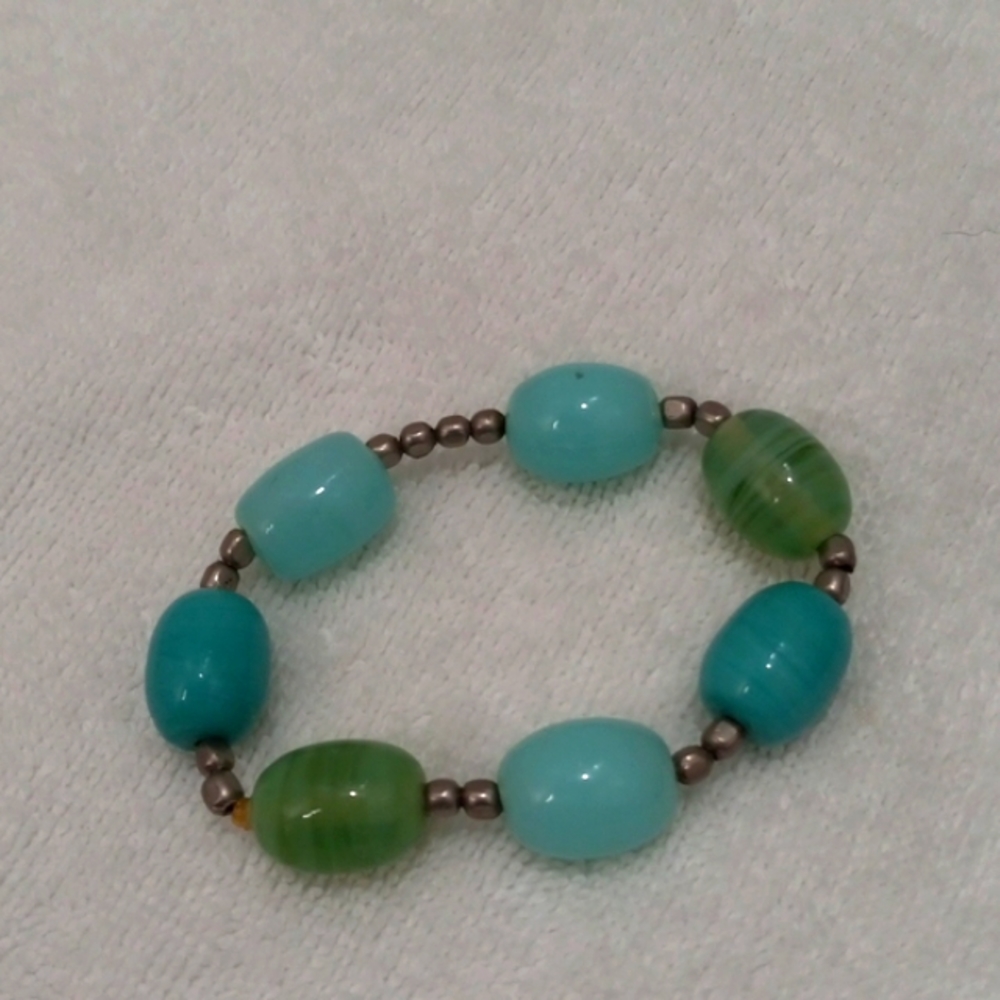 Green & Sea Green Glass Bead Stretch Braclet